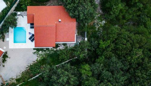 Luxury villa NEVERA with private pool & fenced garden, 1 km from the beach - Photo 5