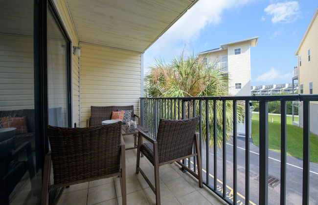 Bayview Beach Condo - Foto 24