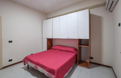 Beautiful Apartment In Palmi With Wifi - Foto 8