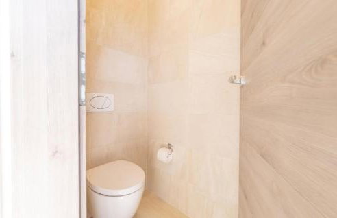 Lovely Apartment In Lukovo With Wifi - Foto 18