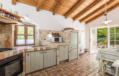 Amazing Home In Moscenice With Wifi - Photo 32