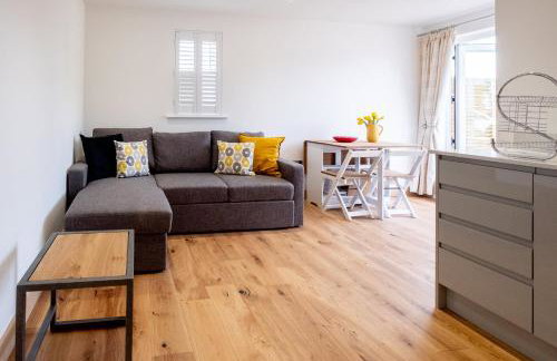 Oak - Three Tuns Apartments, Pettistree, Wickham Market - by Aldeburgh Coastal Cottages - Foto 11