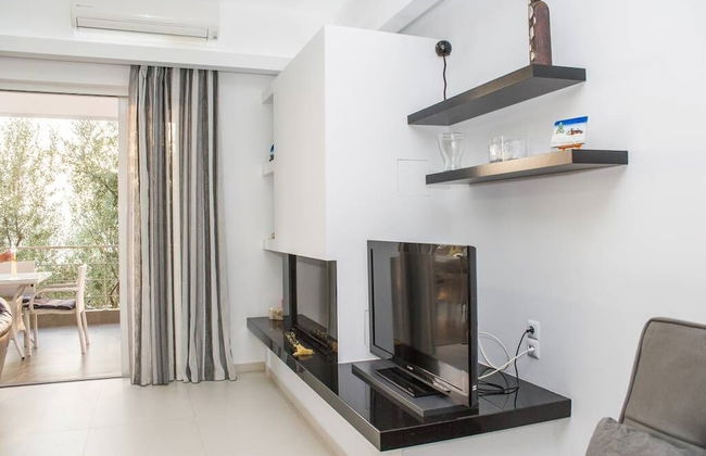 Nina's Villa, Cosy Seaview Retreat - Foto 16