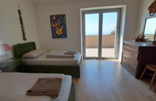 Moderne Villa mit atemberaubendem Seeblick - Photo 44