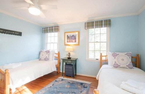 Home w outdoor spaces near Long Pond - Foto 23