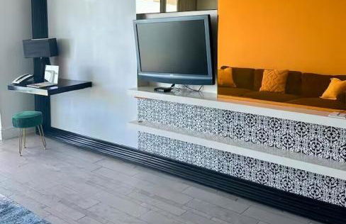 Stunning Views 2BD Condo at Hotel w Pool, Bar - Foto 15