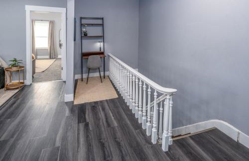 Walnut Hills, 5min to UC, Sleeps 7ppl, Lux Beds, Smart TVs - Foto 6