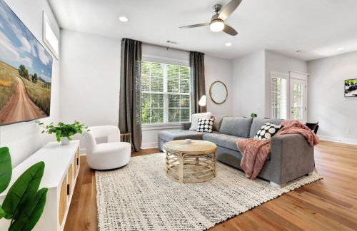 The Oakley - Near Lake Fayetteville - Photo 2