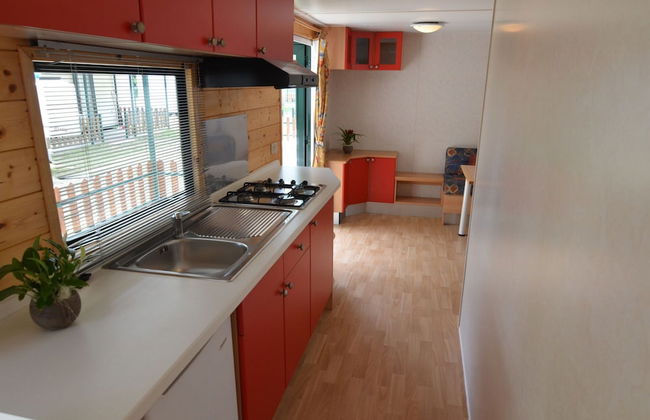 Comfy Chalet with Terrace near Sea - Foto 5