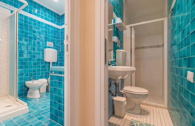 Family Colours near Rialto Mercato - Photo 11