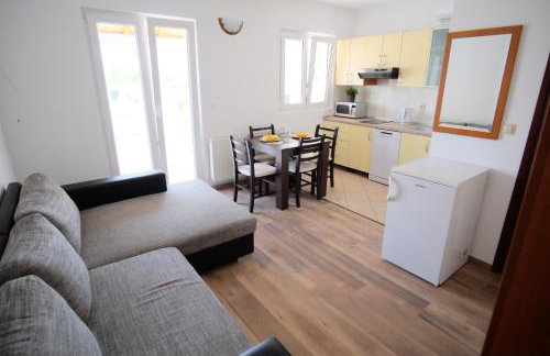 Apartmani Svemir - Photo 35