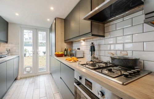 Modern Hove Home close to Brighton Beach with FREE PARKING - Foto 31