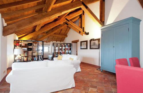 A Castle Stay in Wine Country - Foto 17