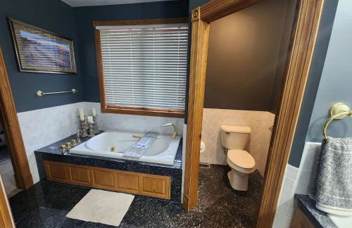 Luxury Family 5BR Lakefront private boat launch - Foto 25