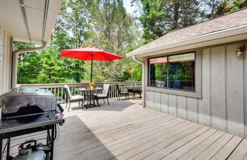 Walk to Lake Keowee Salem Townhome with Deck - Foto 3