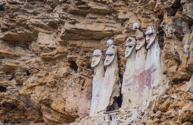 Visite des sarcophages de Karajia et des grottes de Quiocta - Photo 1