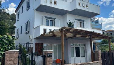 Anestis House - Photo 1