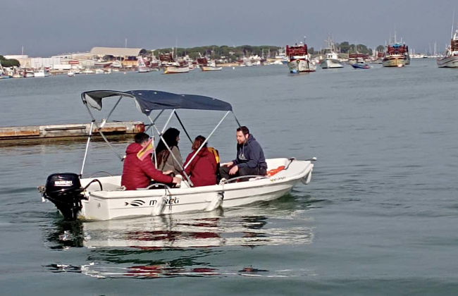 Punta Umbría Private Boat Rental Without License - Photo 3