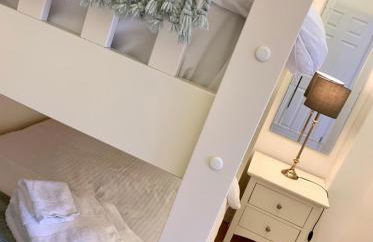 The Joseph - Exclusive Use - ROOM ONLY option - Photo 11