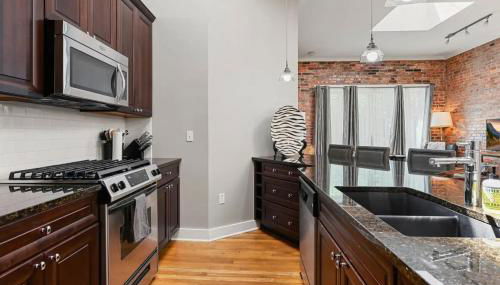 Unit 201 - The Lofts at Church St - Foto 5