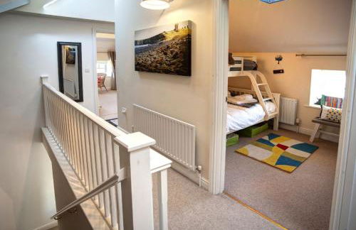 The Apple Store - Photo 9