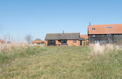 The Meadows Dairy, Bawdsey - Photo 36