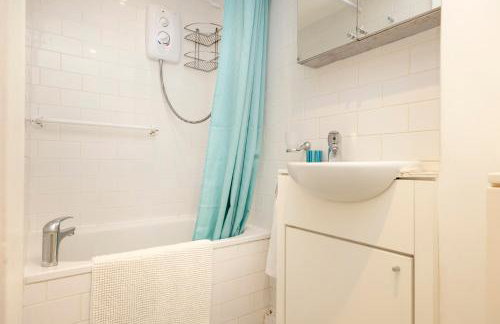 Charming 1-Bedroom Edinburgh City Getaway - Foto 33