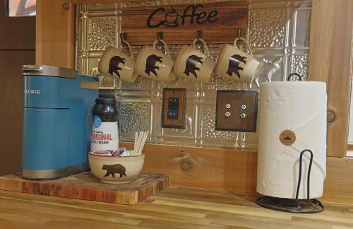 Couple Retreat Cabin-near Smoky Mountain Railroad-Hot Tub - Foto 13