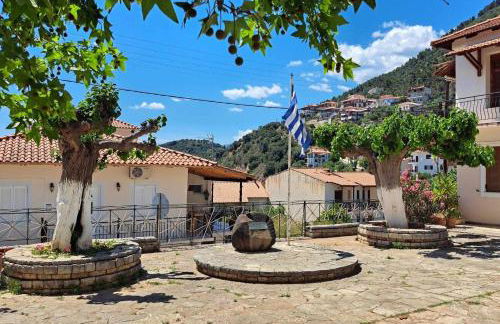 Heirlooms and Halos - Foto 51