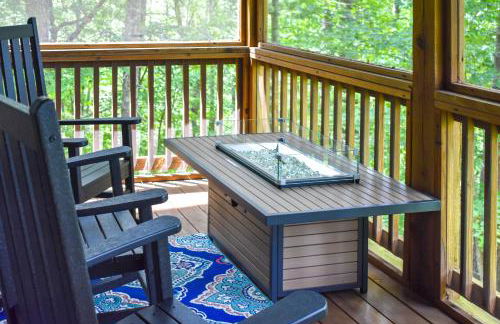 Spacious Georgia Escape with Fireplace, Deck and Grill - Foto 24