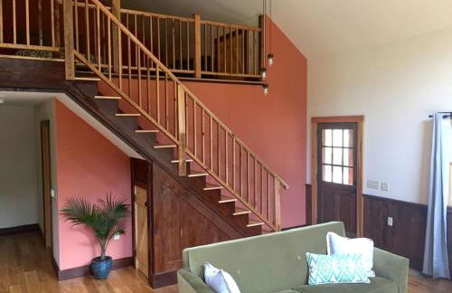 Luxury Cabin for Rent near the Shenandoah National Park, Virginia - Photo 11