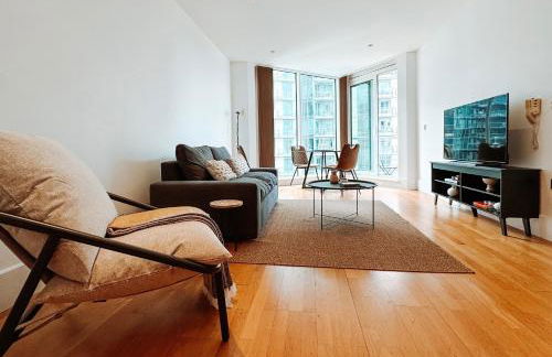 Two Bedroom Luxury Waterfront Apartment in London - Foto 2