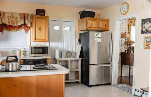 Historic Home near Stony Brook Village & Beach - Foto 67