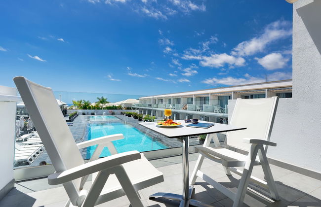 Ura Lara - Adults Only - Photo 47