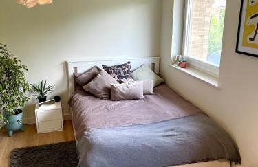 Chic Marlow Escape - Courtyard, River and Fun! Near Windsor and Henley - Photo 16