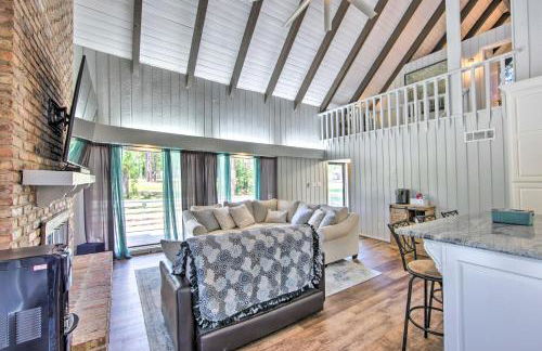 Brookeland Resort Cabin with Golf and Lake Access - Photo 8