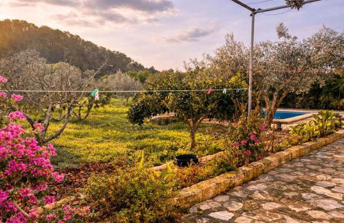 Villa Es Puig, piscina y vistas a la montaña - Foto 21