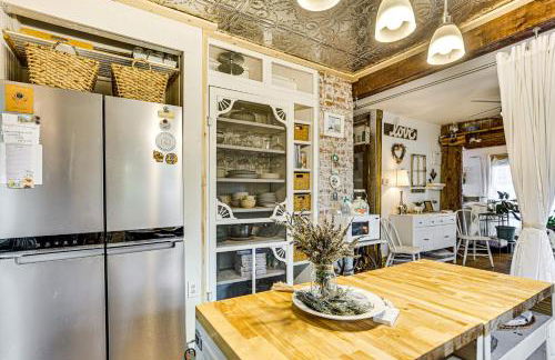 Walk to Downtown Eclectic Wisconsin Dells Home - Foto 10