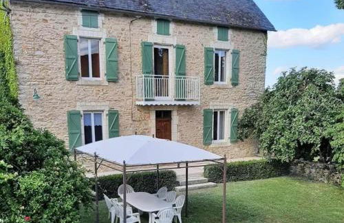 Spacious family home with countryside views - Photo 1