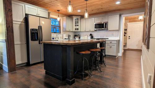 Modern Lakefront Retreat Near Brooklyn and Jackson Michigan - Photo 5, stove, dishwasher, pet friendly, toaster, minibar