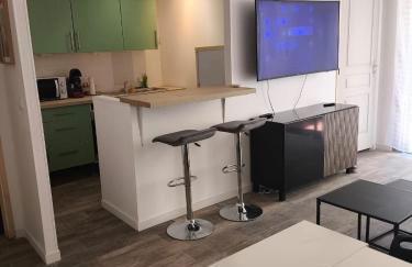 Home2Sea - Piscine, Jardin, studio cabine, 1 canapé lit convertible 2 ADULTES, 1 lit superposé triple 3 ENFANTS ou ADOS - Foto 32