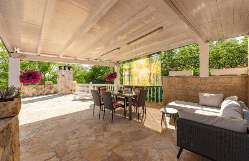 Four-Bedroom Holiday Home Lovinac With An Outdoor Swimming Pool 09 - Foto 8