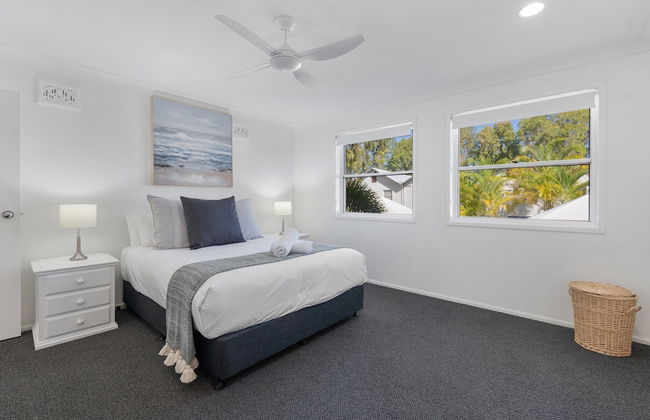 Noosa Entrance Waterfront Resort - Photo 2