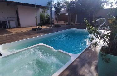 Estilo resort para confraternizar com hidro, piscina, garagem em casa tudo privativo, insira acima de 6 hóspedes para usar os 3 quartos - Photo 42