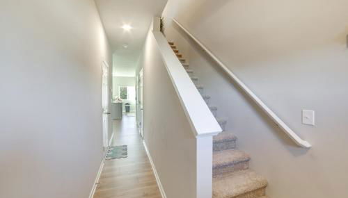 10 Mi to Grand Rapids Modern Townhome! - Foto 3