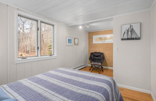 Gorgeous Beach! Lakefront with large Wooden Deck - Foto 14