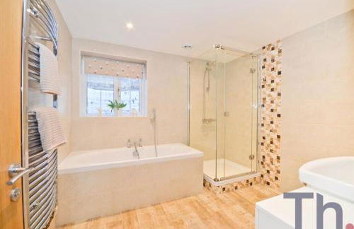 2 Bedroom Basement Apartment in Georgian Townhouse - Photo 19