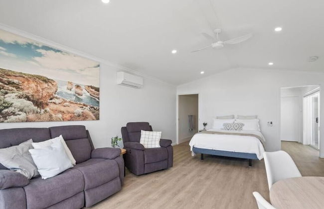 Port Lincoln Beach Front Apartments - Photo 10