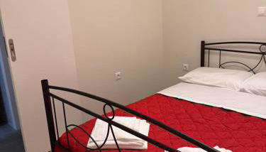 Tami House - Photo 5