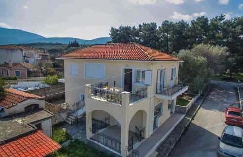 House of Hats - next to the coast - Karavomylos - Photo 25